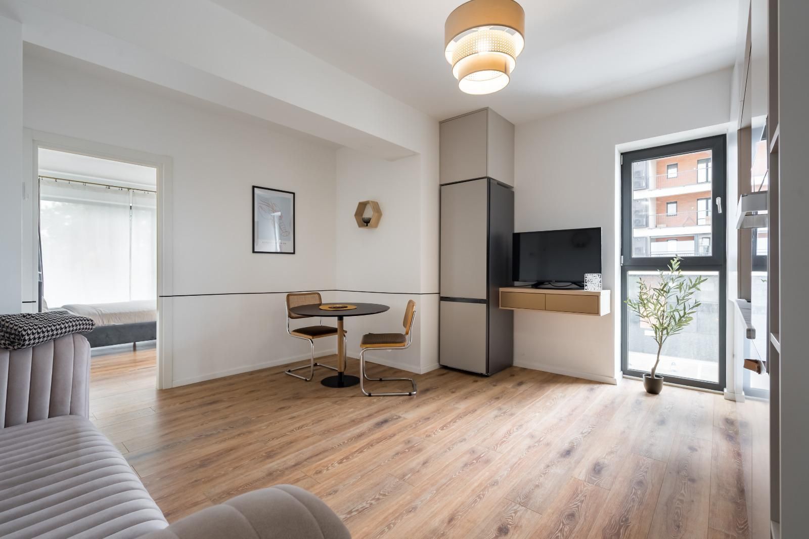 Inchiriere apartament 3 camere | Sisesti - Poză 5