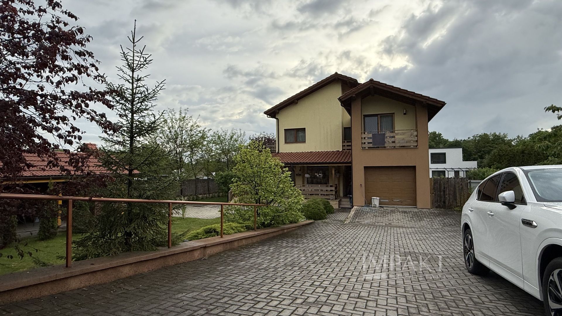 Casa deosebita 6 camere Faget cu teren generos de 1100 m2 - Poză 5