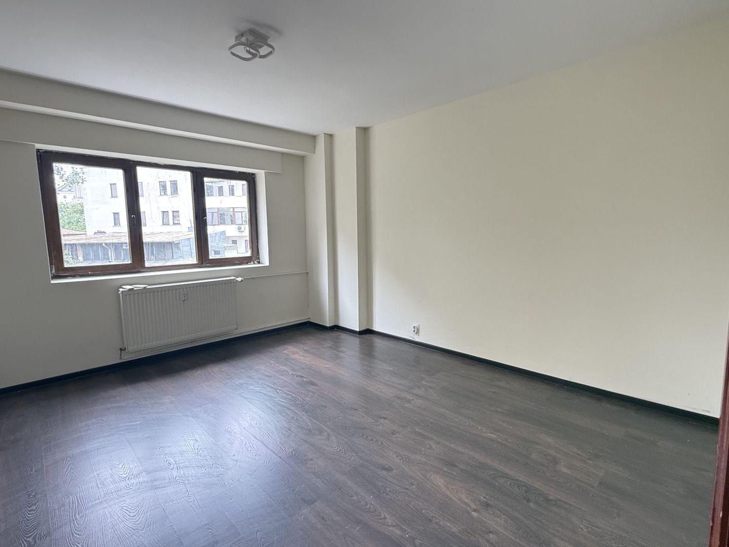Vanzare apartament 4 camere Bld. Unirii - Fantani Bucuresti - Poză 4
