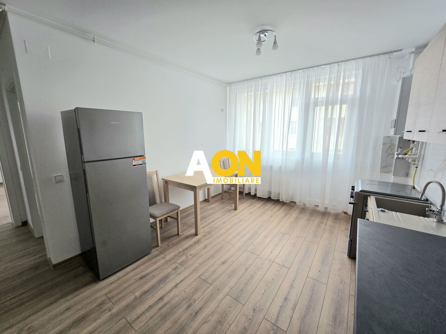 Apartament cu 2 Camere, Prima Închiriere, Garaj, Zona Alba Mall - Poză 1