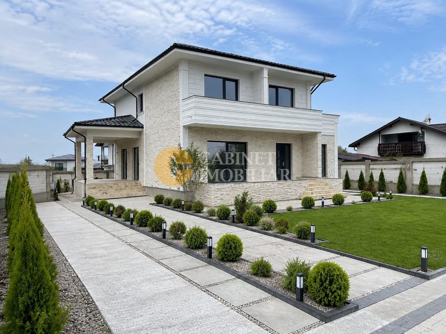 Vila PREMIUM - 6 camere - 3 bai - 750mp teren - La asfalt - Poză 2