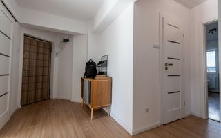 Spatiu birou 75mp + balcon | 3 camere | 2 bai | bucatarie | Cipariu - Poză 10