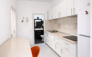 Piata Victoriei, 2 camere, centrala proprie. - Poză 1