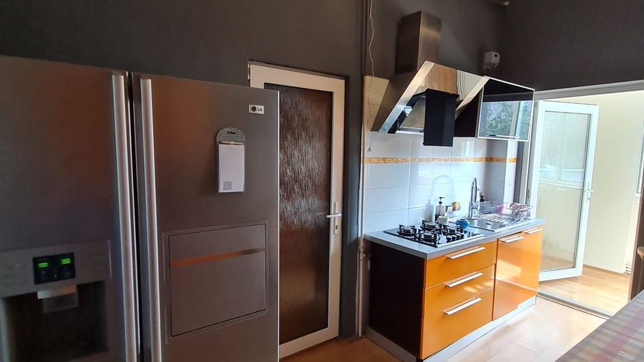 Spațiu pretabil birouri,after school,comercial,etc. - Poză 21