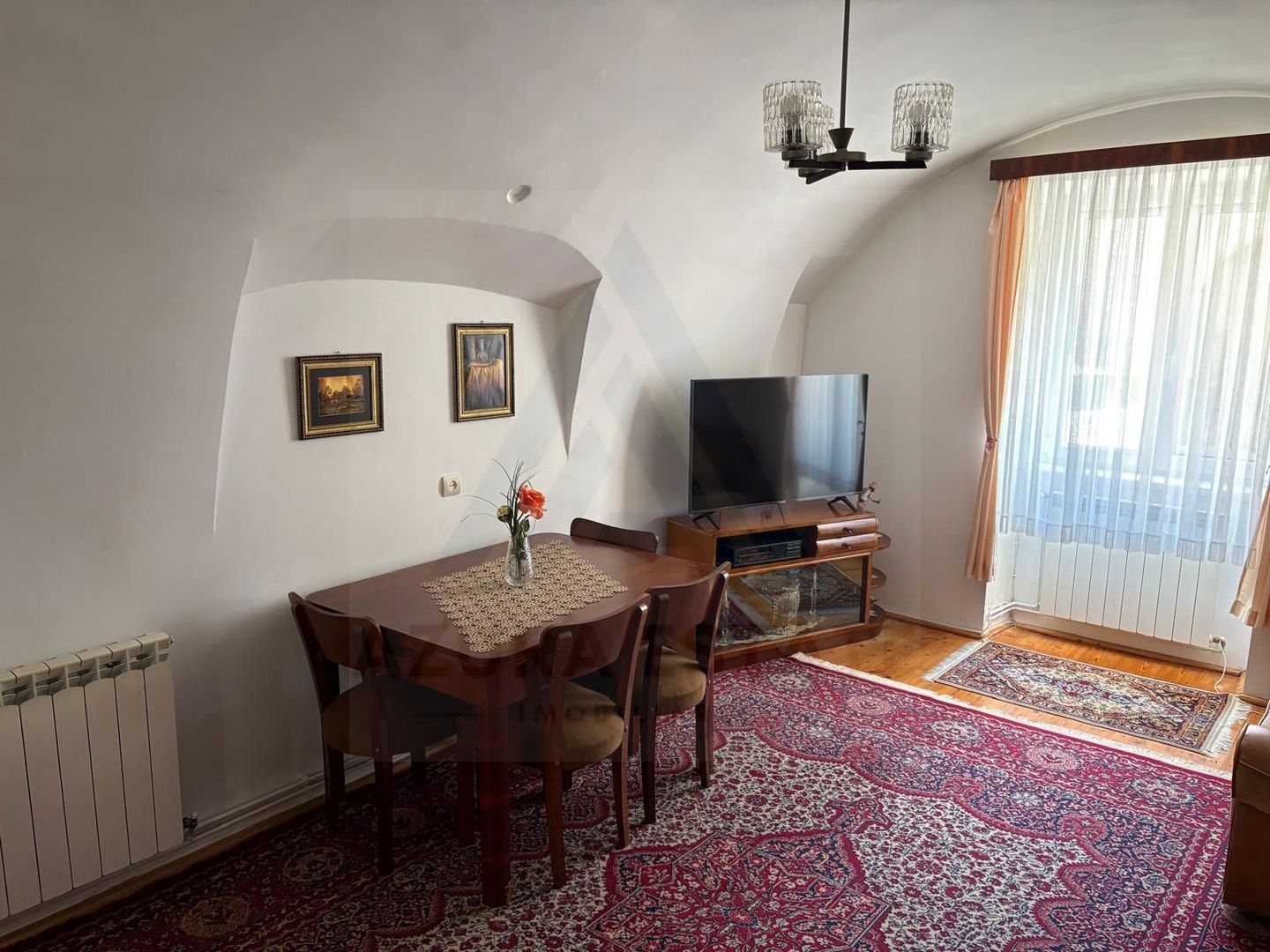 Casa 3 camere etaj si pivnita cu teren 200 mp in zona Centrul Istoric - Poză 13