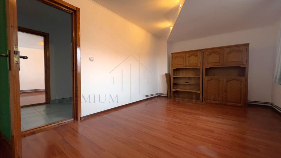 CASA DE VANZARE IN BOGDANESTI - Poză 18