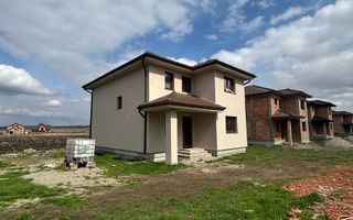 Casa individuala cu curte mare in Sura Mica - Sibiu - Poză 3