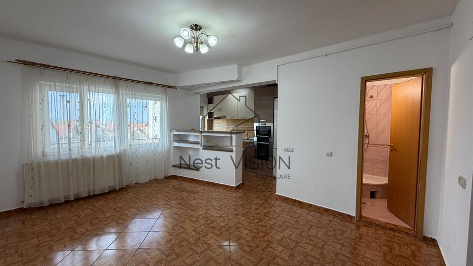 Apartament spațios cu 4 camere cu garaj - zona Ștrand - Poză 5