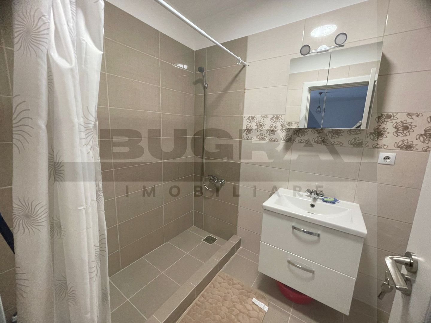 Apartament de 2 camere, modern, 54mp, parcare, zona Eroilor - Poză 2