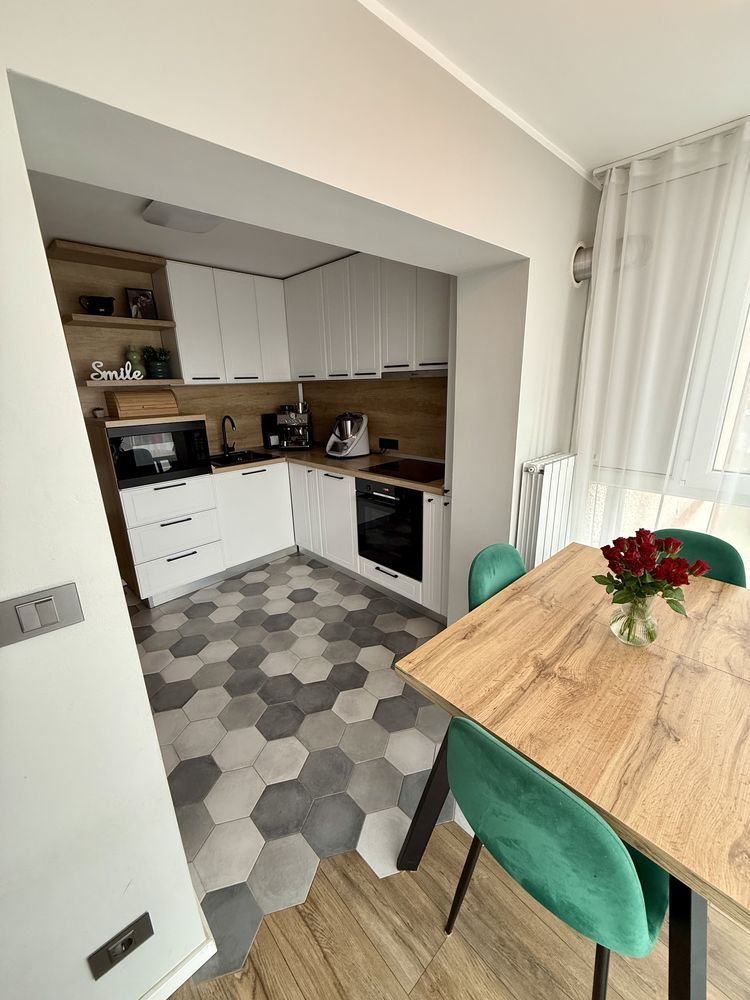 Apartament 3 camere | Complet renovat și mobilat | Zona Soarelui - Poză 2