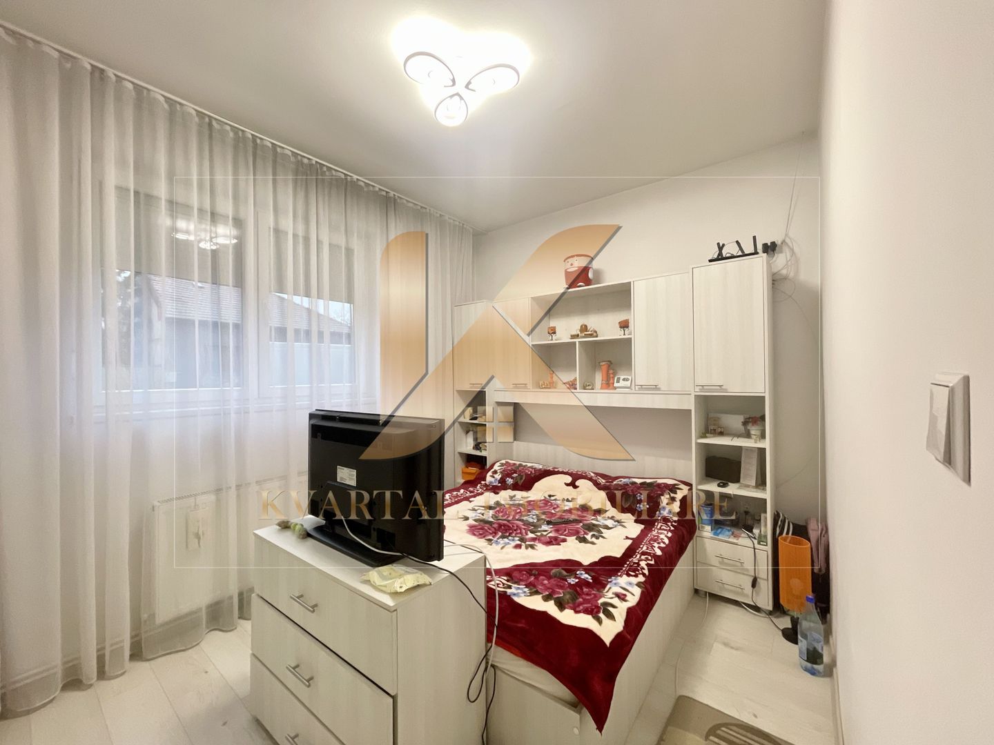 Apartament la casă 2 camere , 50 mp decomandat , Zona Pârneava ! - Poză 4