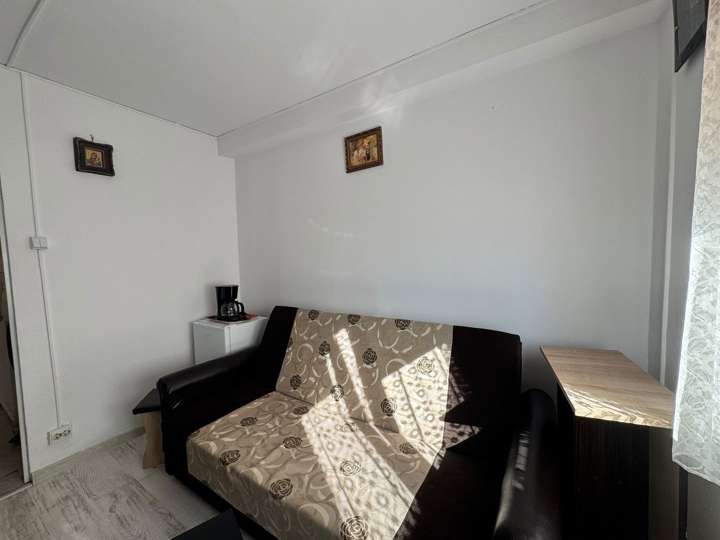 Garsoniera la parter zona Stefan Cel Mare - Poză 4