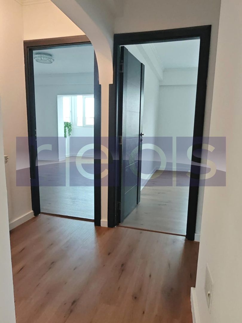 VANZARE 4 CAMERE DECOMANDAT -DECEBAL - Poză 25