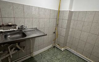 Libera de vanzare garsoniera Policlinica Galata - Poză 4