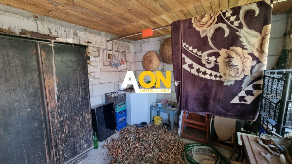 De vanzare casa 4 camere, 2150mp teren, Oarda de Sus - Poză 12