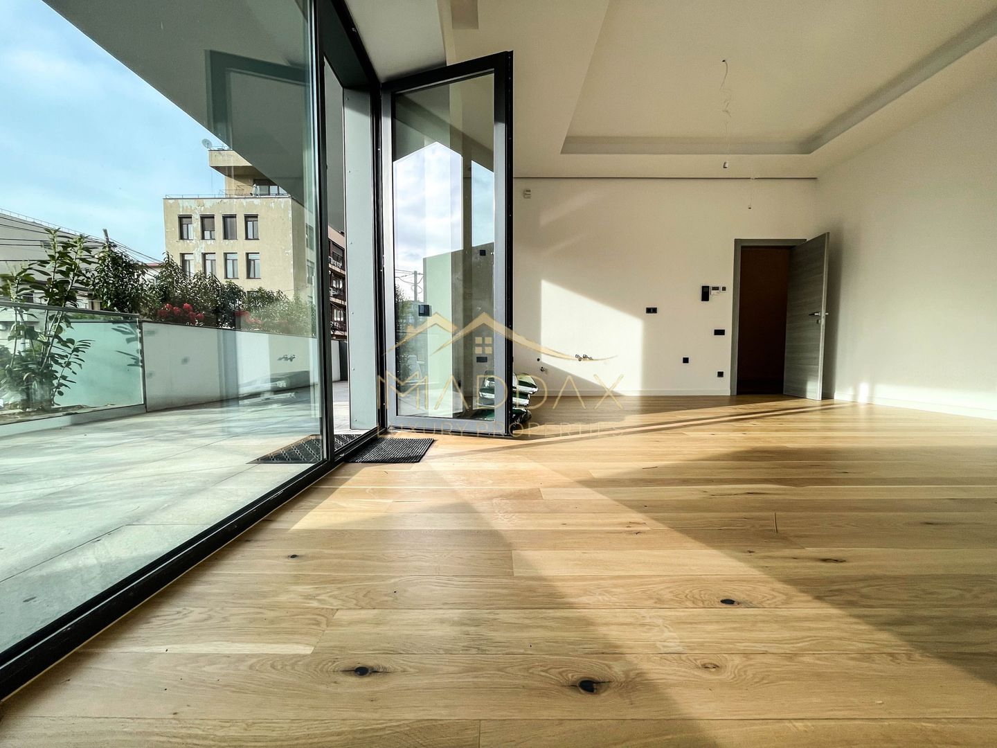 2 Rooms 100 sqm / high ceiling ***LUX***First Rent***/ Floreasca / 2 Parking - Poză 6