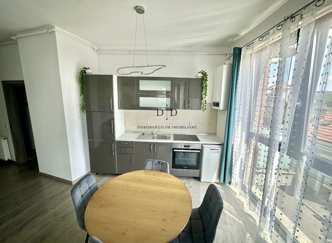 Inchiriere 3 camere, 2 bai + Parcare | Zona Centrala - NTT DATA - Poză 3