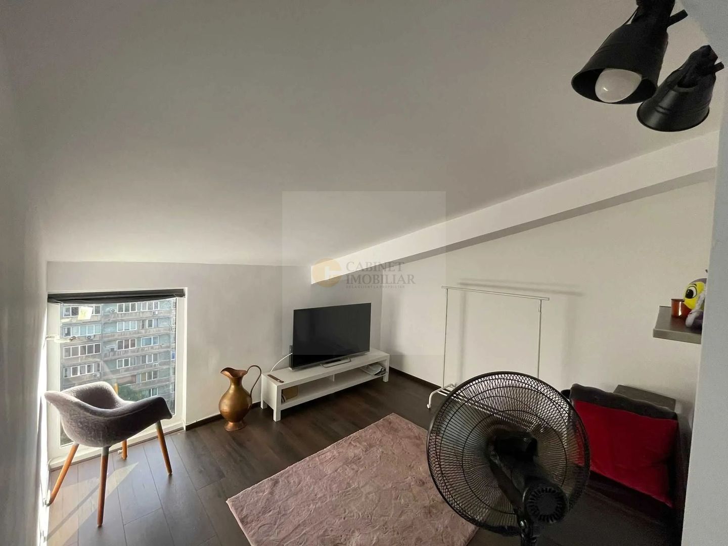 Garsoniera | Bulevard Nicolae Balcescu | Mansarda | Renovata - Poză 2