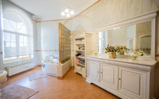 Reședință impunătoare în Constanța, pe un domeniu de 5.000 mp - Poză 49