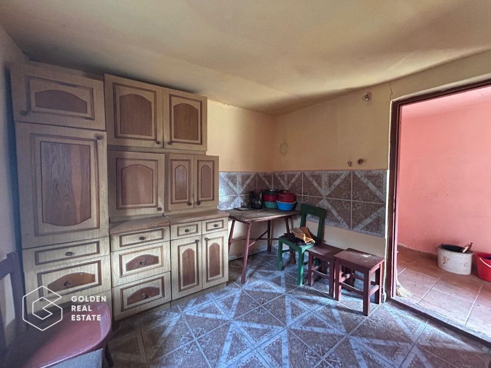 Casa traditionala cu teren generos in Odvos, județul Arad - Poză 11