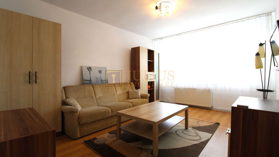 Zona Dacia, decomandat, centrala proprie, clima - Poză 2