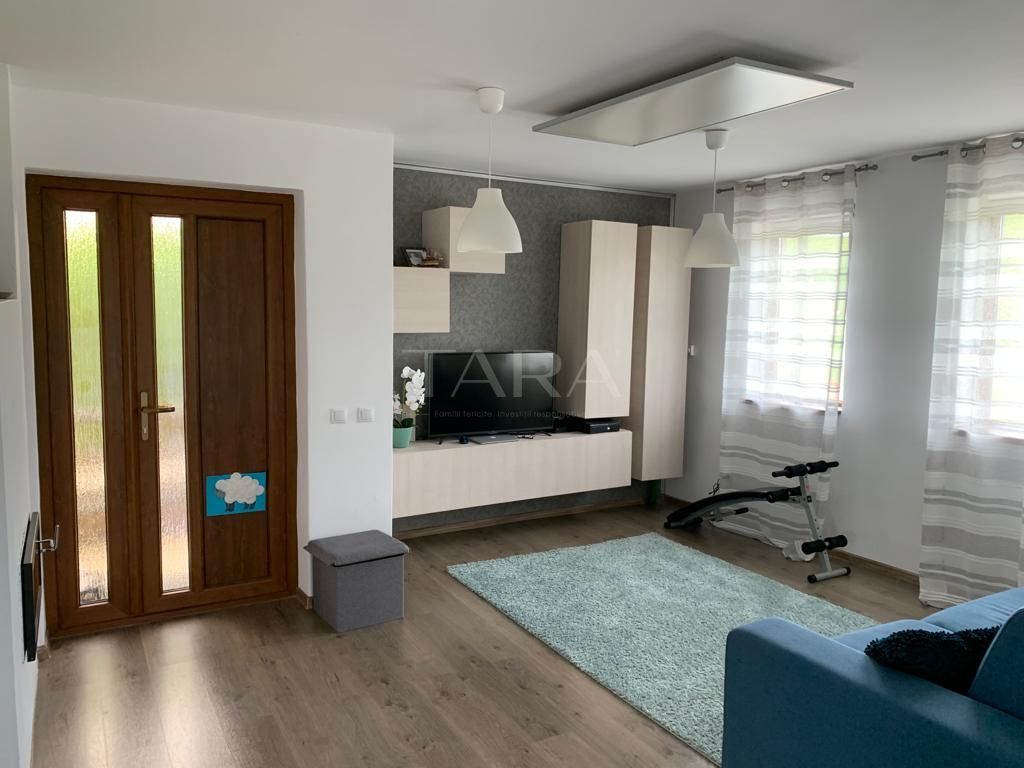 Înconjurată de verdeață – Casa ideală pentru tine și familia ta. - Poză 2