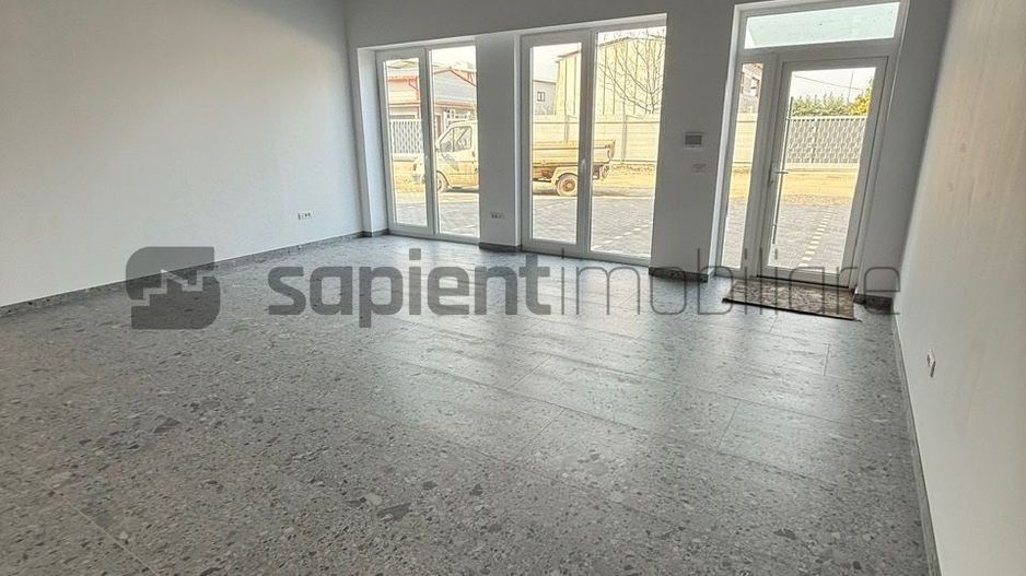Închiriere spațiu mixt – Hală | Showroom | Birouri - Poză 6