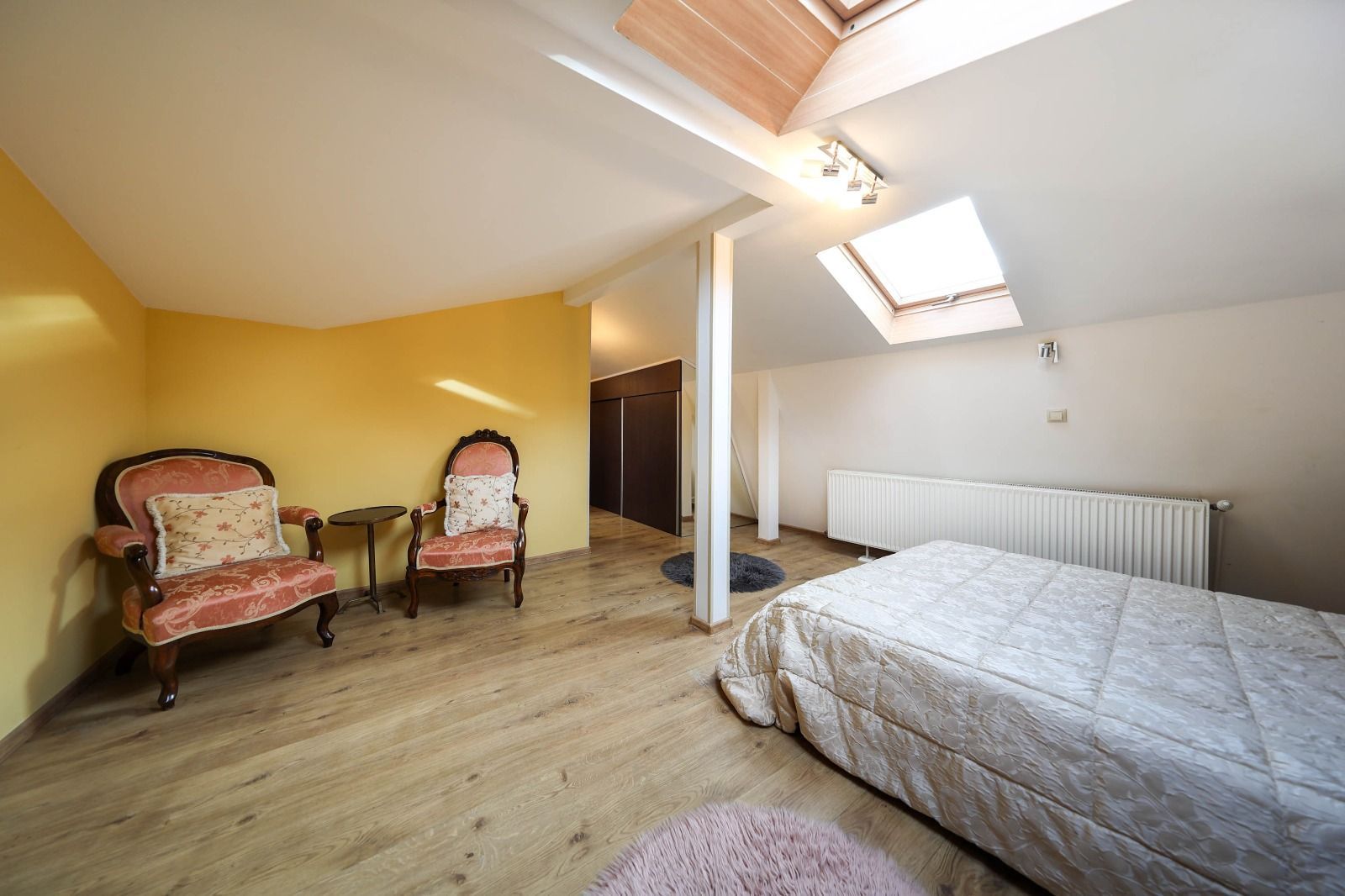 Casă deosebită de vânzare în centrul Brașovului - Poză 37