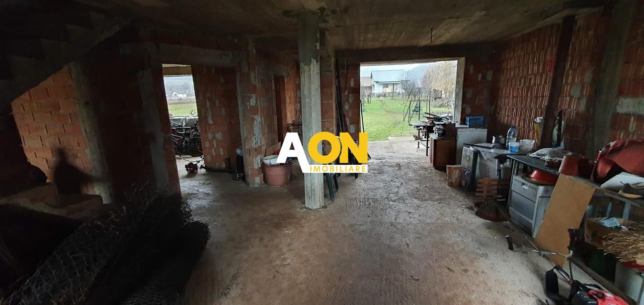 1/2 Duplex 5 camere S+P+M cu garaj 576 mp teren - Poză 3