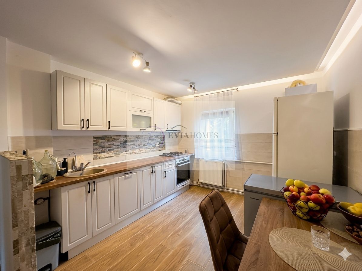 Apartament 3 camere/ Marasti/ Ideal pentru locuit/Zona Lacul Rosu - Poză 1