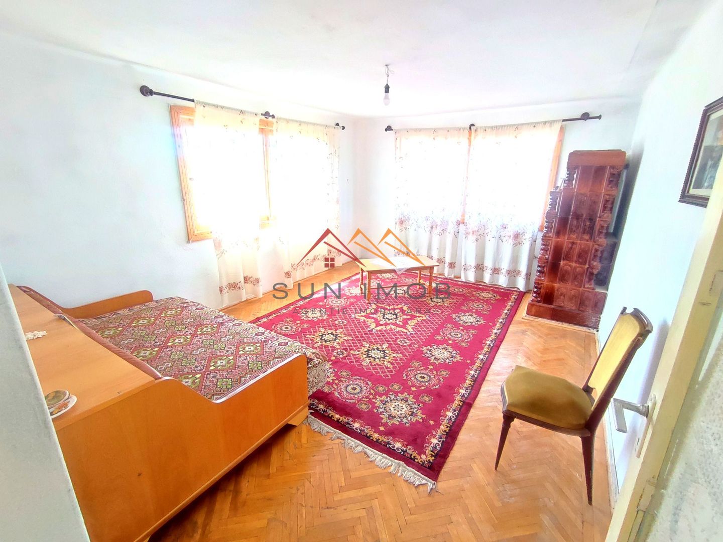 CASĂ DE VÂNZARE | 9 CAMERE | TEREN 1.000 MP | BĂICOI – ZONĂ CENTRALĂ - Poză 13