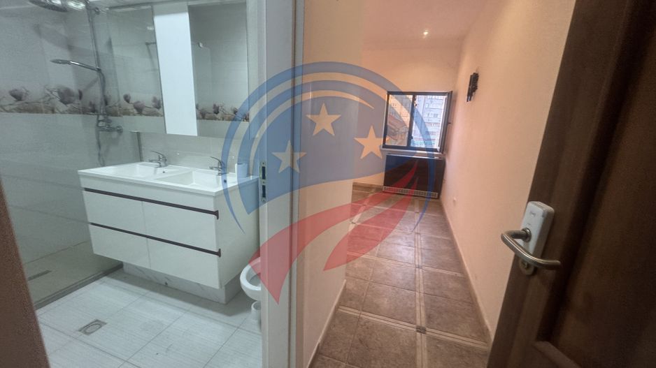 Spațiu de închiriat ultracentral – ideal pentru afacerea ta! - Poză 14