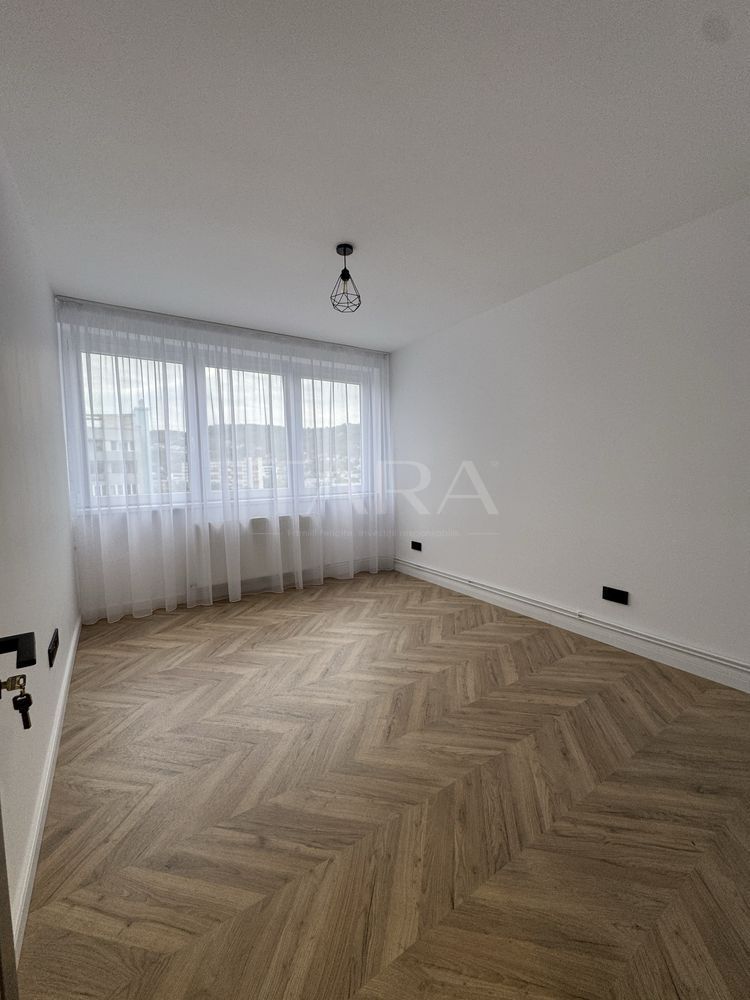 Apartament renovat cu 3 camere, Grigorescu – parcare inclusă - Poză 6