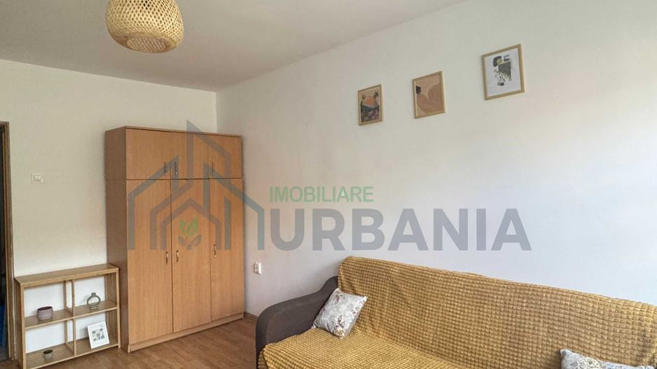 Garsonieră curată și spațioasă de închiriat în Podu Roș, Iași - Poză 3