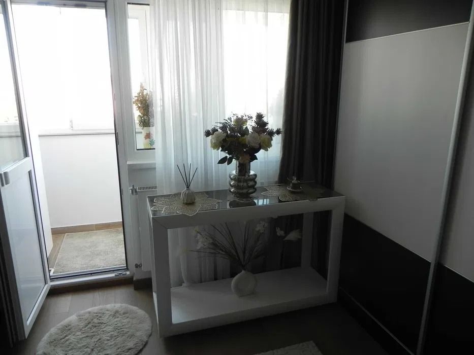 GARSONIERA MILITARI, CENTRALA, BUCATARIE INCHISA, LIBERA, CURAT - Poză 2