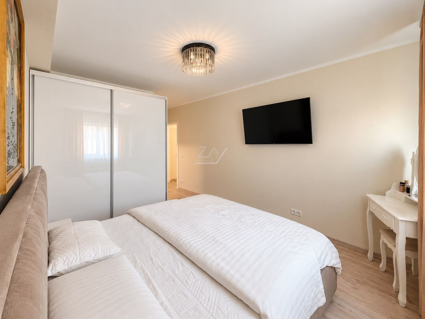 Mobilat si utilat complet. 2 bai. Asfalt. Disponibil imediat. - Poză 9