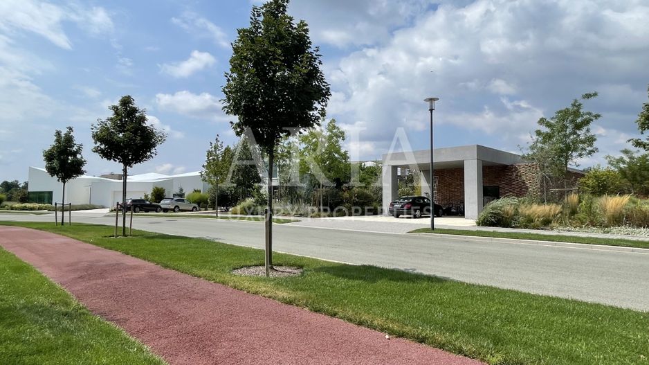 Dumbrava Vlasiei – Armonie între design, lumină și natură - Poză 10