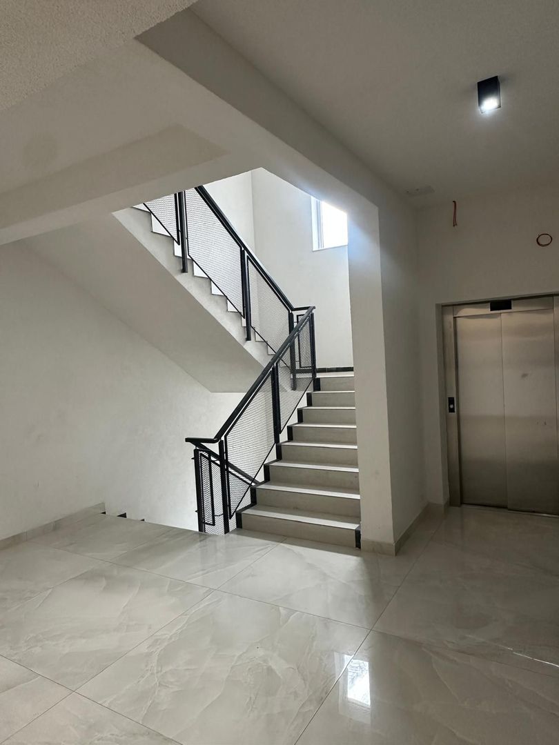 Ultimul apartament finalizat,finisaje premium/3min metrou Berceni - Poză 3