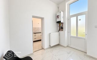 Apartament 2 camere, recent renovat, etaj 1, Bulevardul Revolutiei - Poză 1