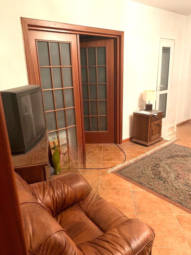 Vanzare 3 Camere Langa Camera de Comert, 8 min Metrou Unirii - Ideal Investitie - Poză 1