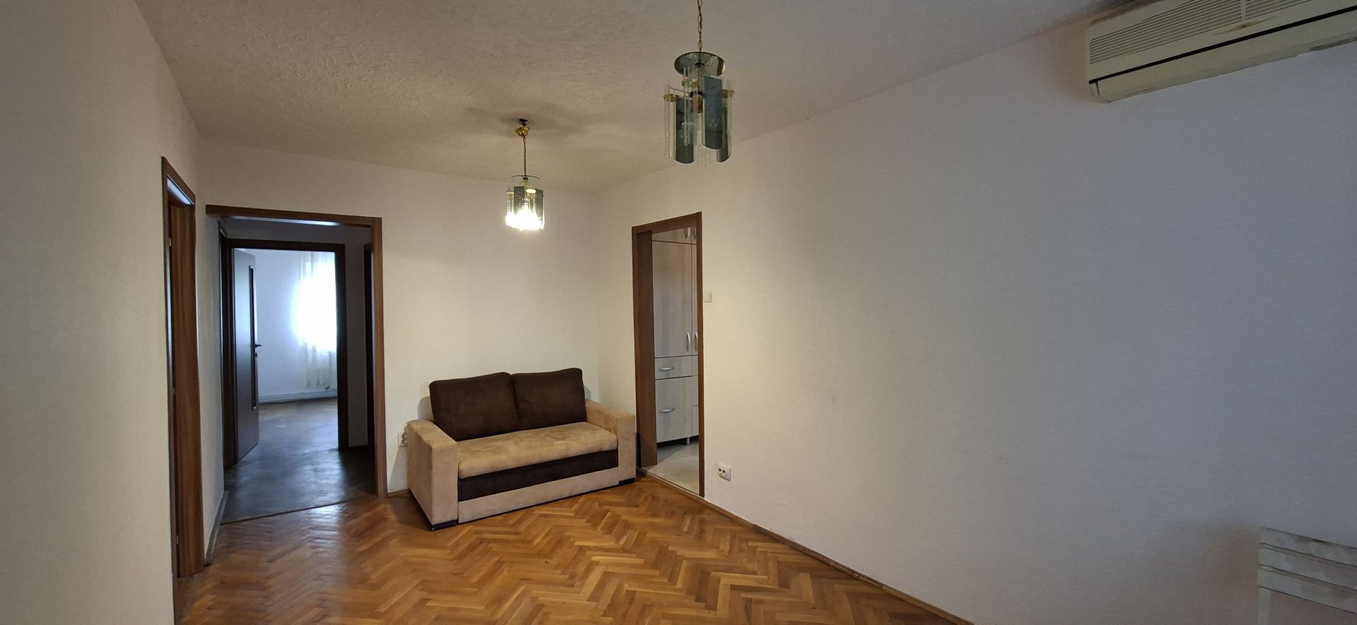 Apartament de inchirat cu 4 camere + garaj- Torontalului - Poză 12