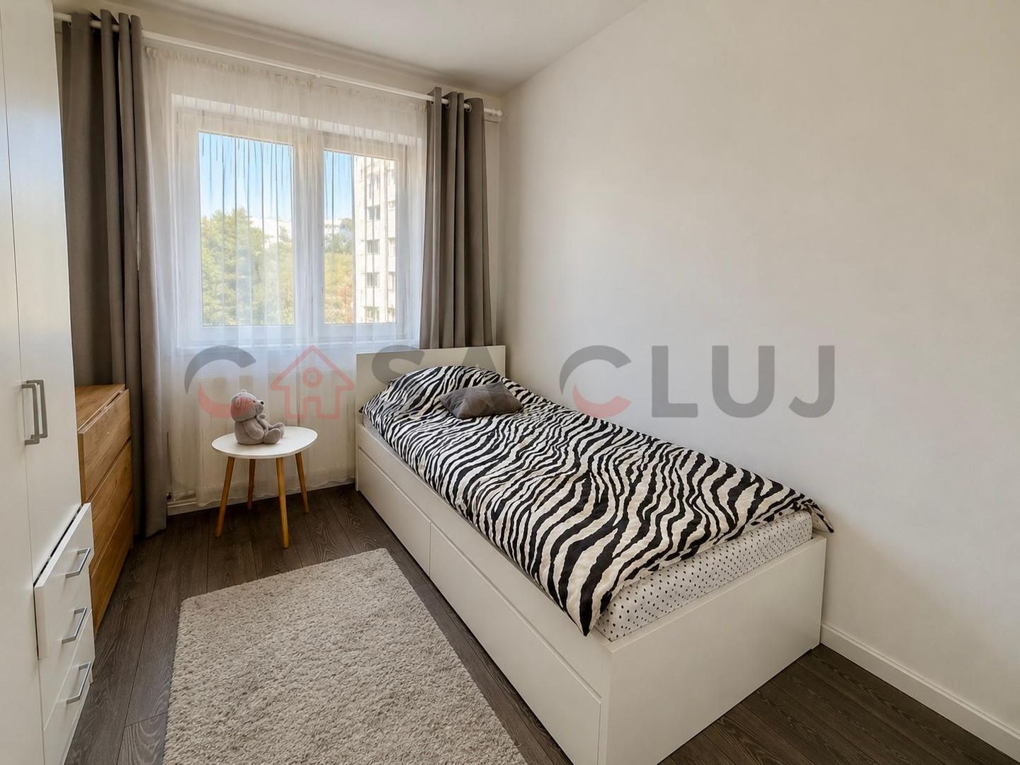 3 camere, la cheie, renovat, etaj intermediar - Poză 7