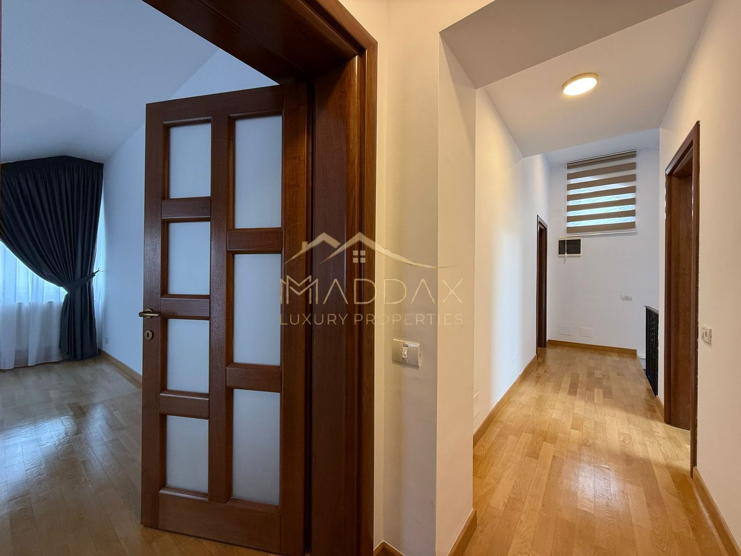 Vila moderna Corbeanca-spatiu, confort si intimitate - Poză 41
