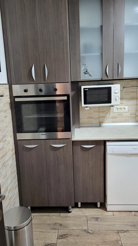 De Vanzare Apartament 3 camere in Vila Sebastian sect 5 - Poză 11