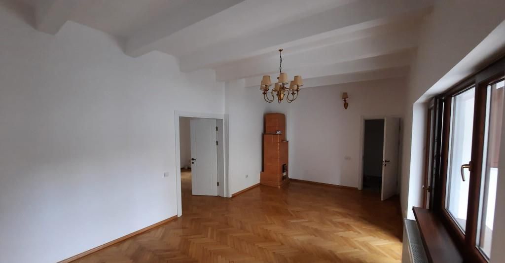 Apartament parter, vila, Charles de Gaulle, 2 camere, 2 bai - Poză 2