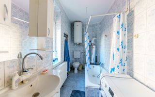 Casă deosebită, în centrul localității Târnova - Poză 6