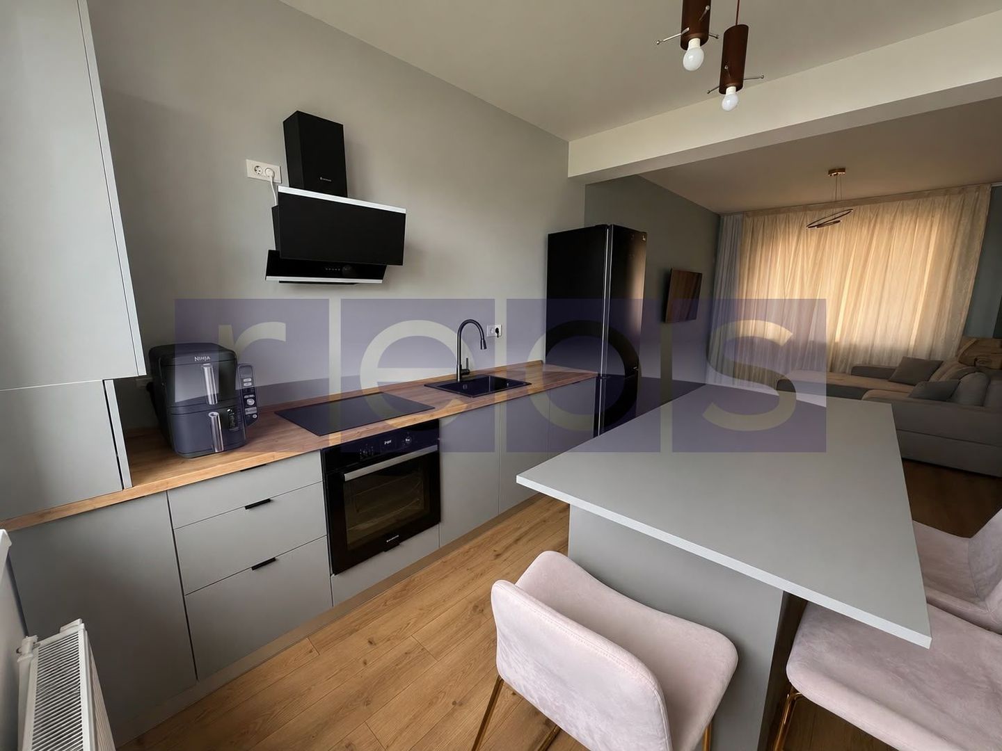 VANZARE CASA 3 CAMERE | ZONA AVIATORILOR- COMUNA BERCENI - Poză 3