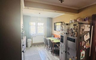 APARTAMENT 4 CAMERE NUFARUL ETAJ 3 - Poză 2