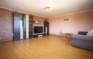 Casa/Vila cu 8 camere de vanzare | Strejnicu, Prahova | Comision 0%