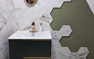 Apartament la  Curte Comuna, Terasa, Zona Centrală!! - Poză 7